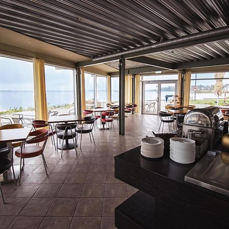 Hotel Promenaadi Haapsalu Buitenkant foto