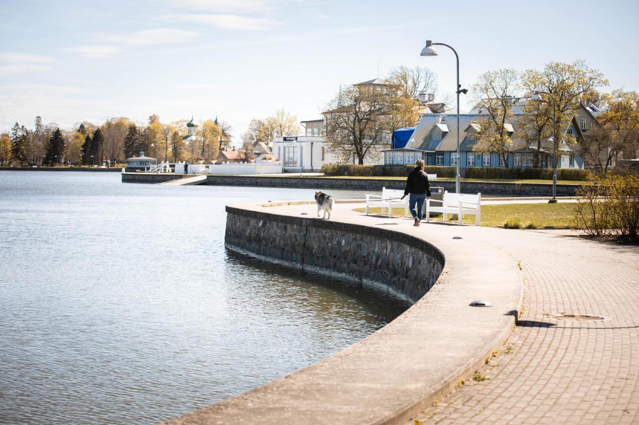 Hotel Promenaadi Haapsalu Buitenkant foto