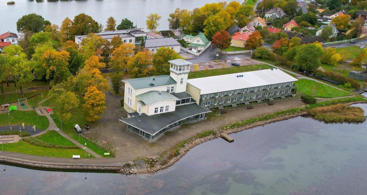 Hotel Promenaadi Haapsalu Buitenkant foto
