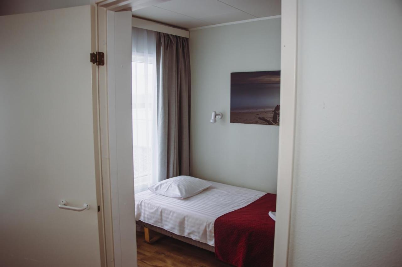 Hotel Promenaadi Haapsalu Buitenkant foto